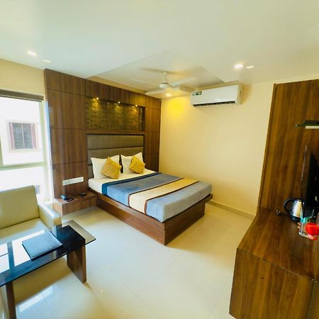 The Hydel Park - Business Class Hotel - Near Central Railway Station Madrás Exterior foto