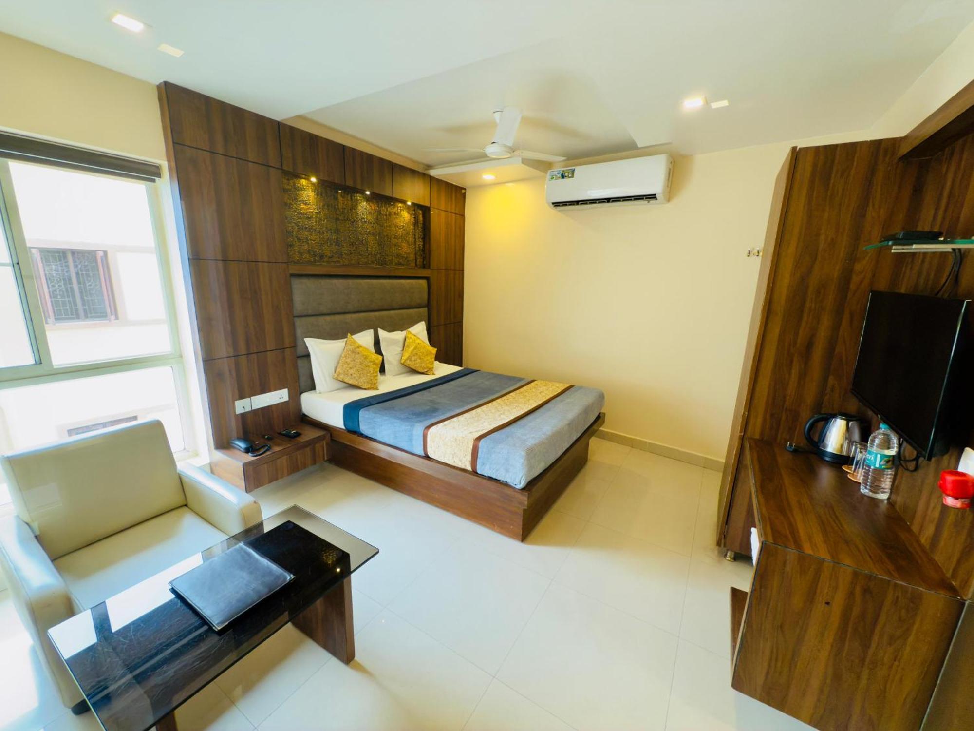 The Hydel Park - Business Class Hotel - Near Central Railway Station Madrás Exterior foto