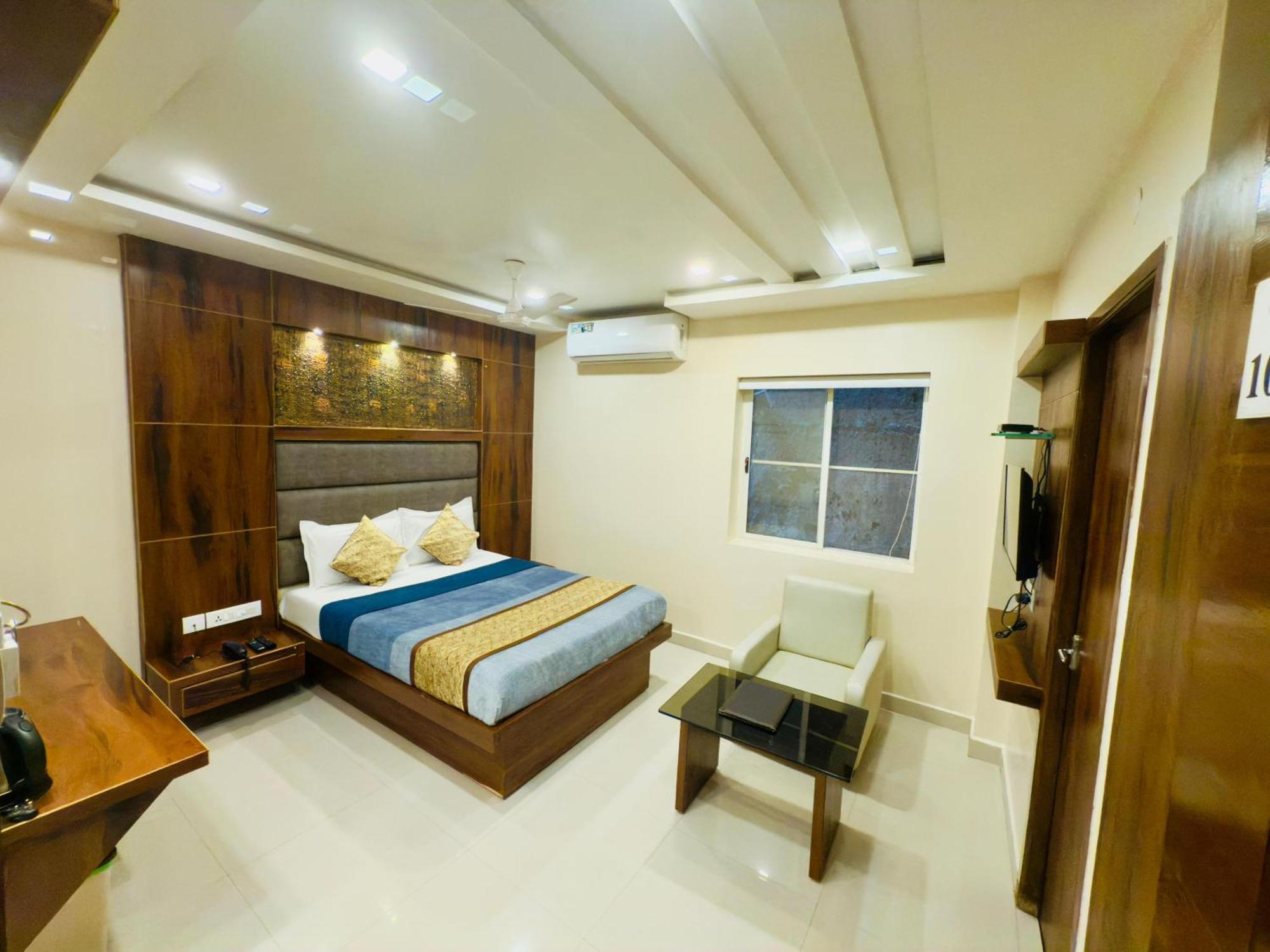The Hydel Park - Business Class Hotel - Near Central Railway Station Madrás Exterior foto
